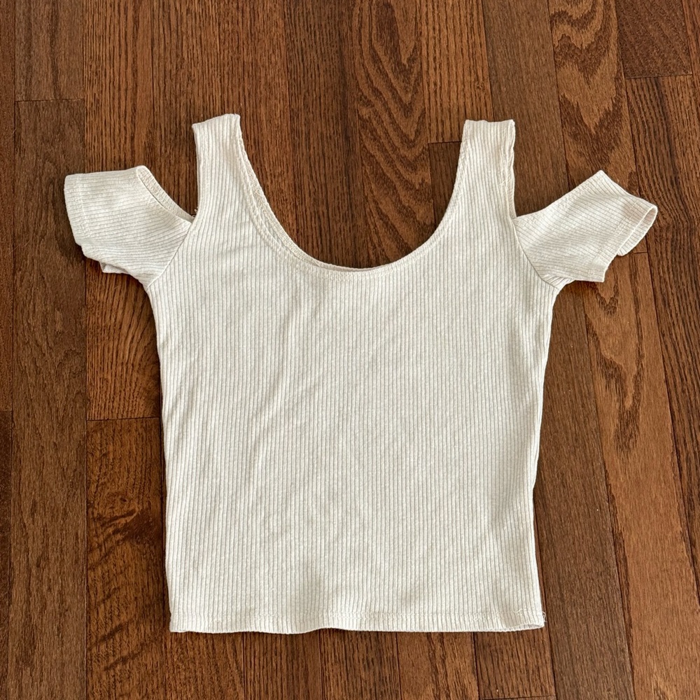 La Hearts Cream Cold Shoulder Ribbed Crop Top